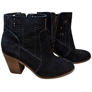 Crown Vintage Taudia Black Ankle Bootie Side Zip chunky heel Women's Size 8